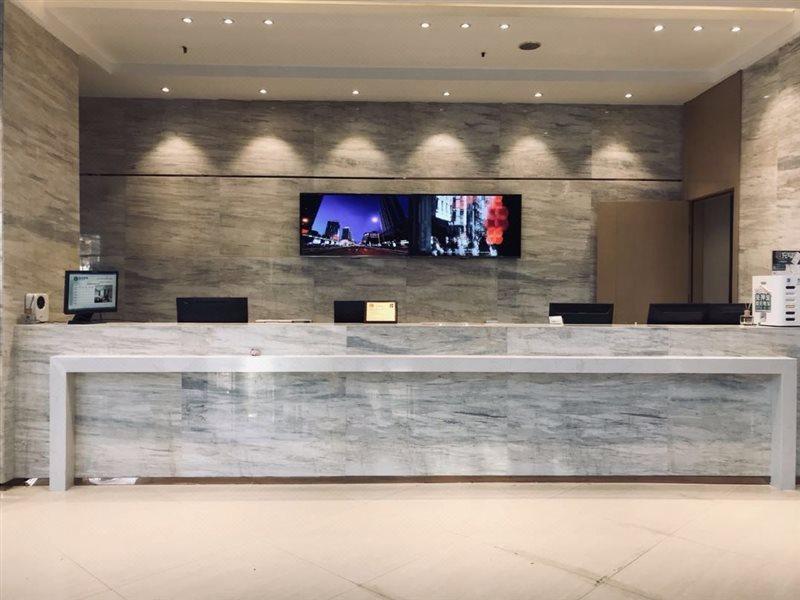City Comfort Inn Wuhan Caidian Square Екстериор снимка