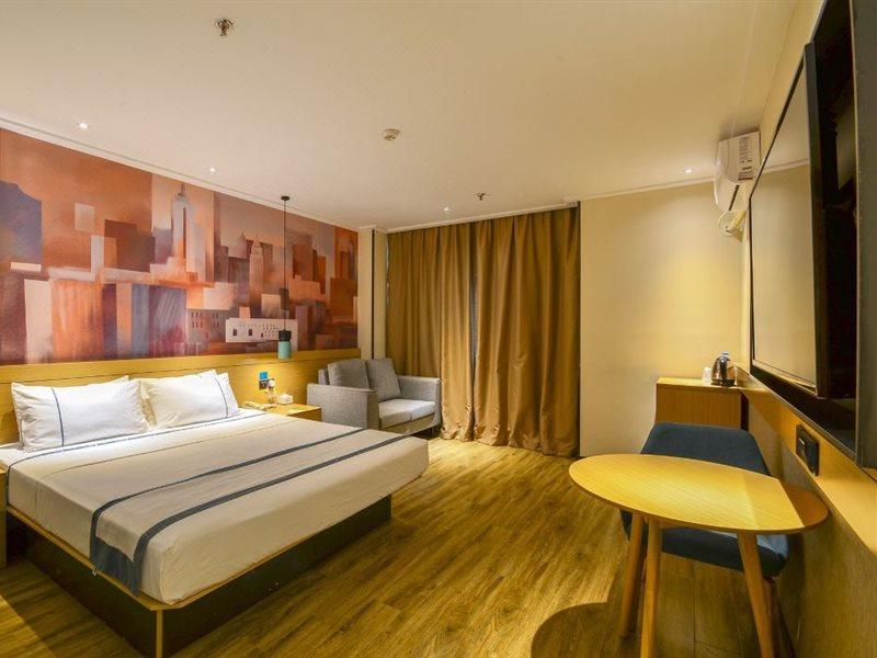 City Comfort Inn Wuhan Caidian Square Екстериор снимка