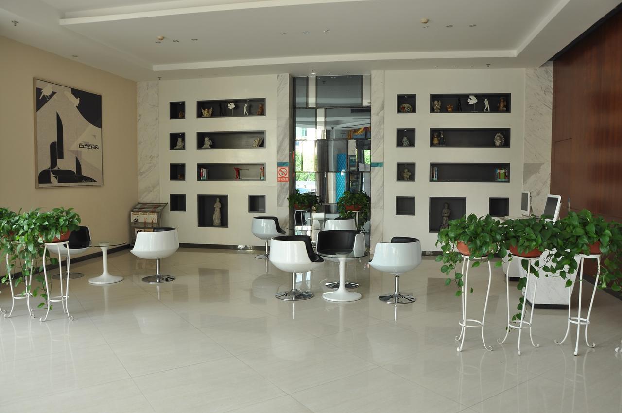 City Comfort Inn Wuhan Caidian Square Екстериор снимка